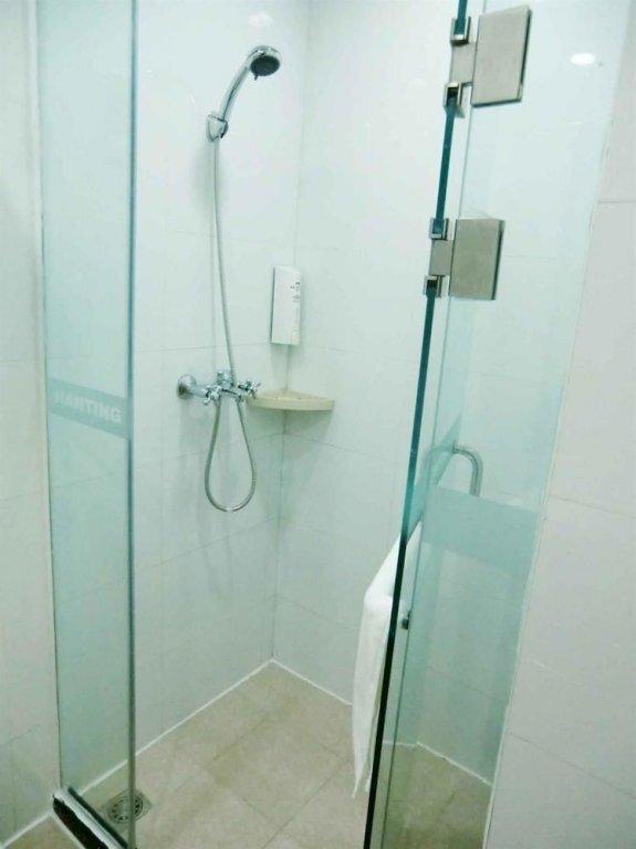 Иньчуань: Hanting Hotel