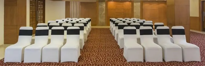 Ахмедабад: Country Inn  Ahmedabad