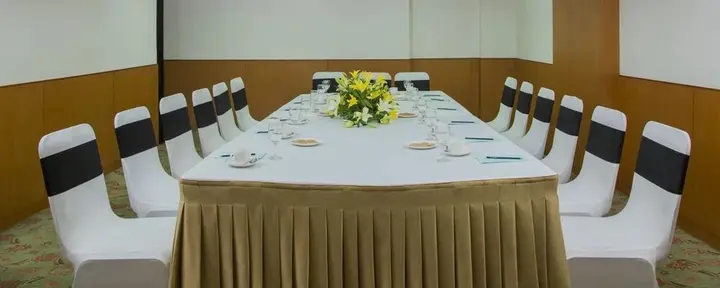 Ахмедабад: Country Inn Ahmedabad