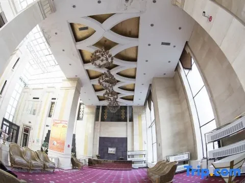Харбин: Baoyu Rongyao Shangcheng Fashion International Apartment (Harbin Central Street Flagship)