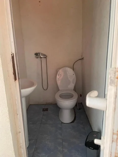 Уреки: 86 E. Takaishvili Guest House