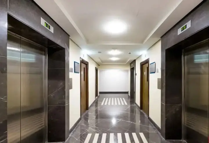 Дубай: Wider View - Downtown Executive Towers