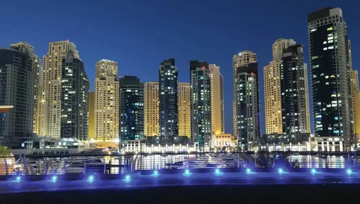 Дубай: Wider View - Downtown Executive Towers