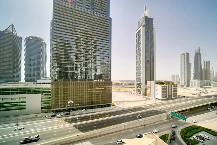 Дубай: Wider View - Downtown Executive Towers