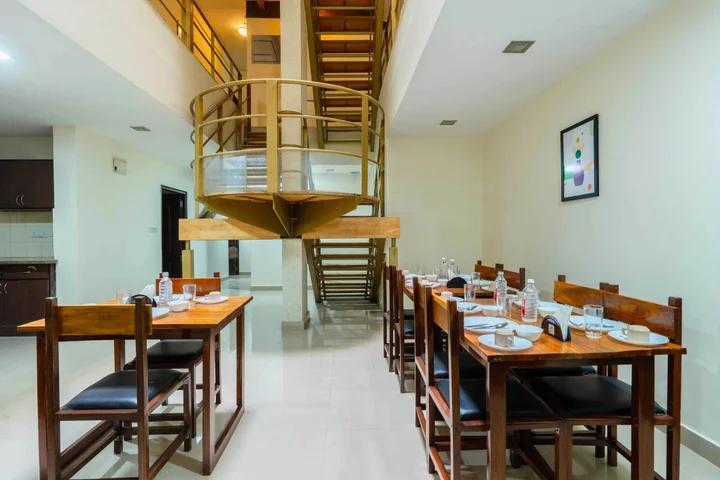Бангалор: Treebo Ivory White Inn