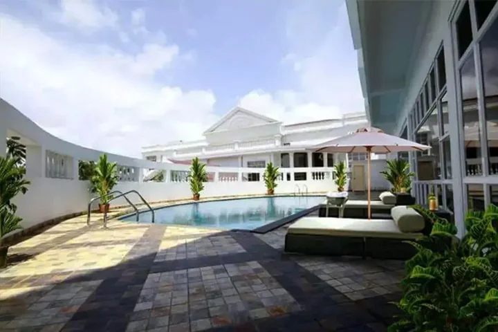 Аллеппи: OYO Premium Alleppey NH