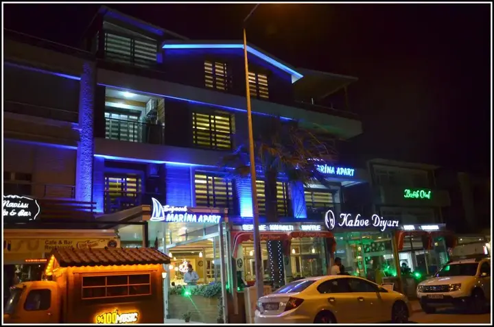 Сыгаджик: Sığacık Marina Apart Hotel