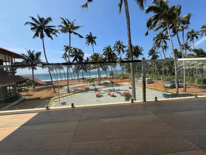 Варкала: Om-India-Om Good Karma Beach Resort