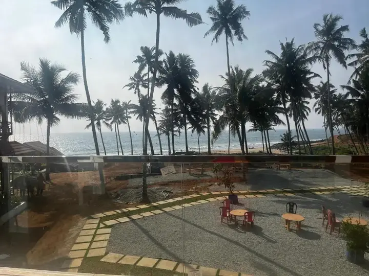Варкала: Om-India-Om Good Karma Beach Resort