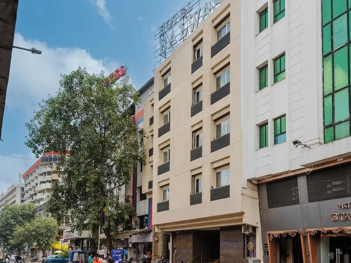 Сурат: OYO Rooms Delhi Gate 3
