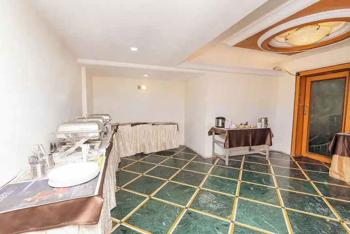 Сурат: OYO Rooms Delhi Gate 3