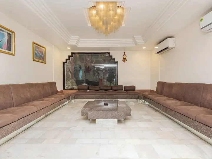 Сурат: OYO Rooms Delhi Gate 3