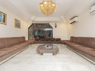 Сурат: OYO Rooms Delhi Gate 3