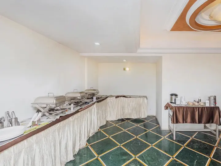 Сурат: OYO Rooms Delhi Gate 3