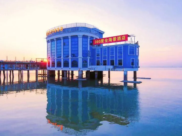 Бэйхай: Beihai Haishang Sea View Apartment