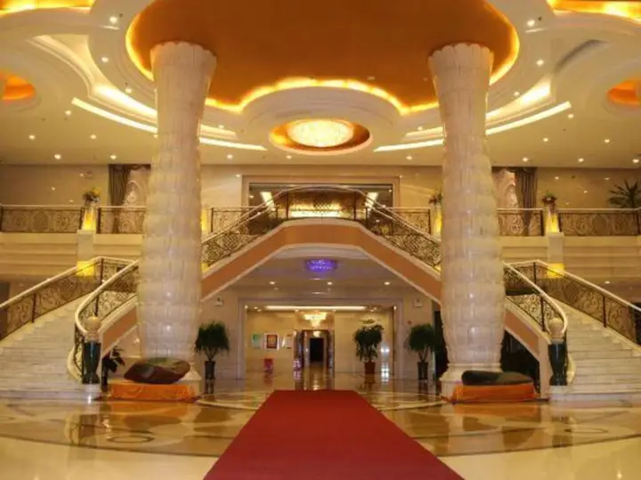 Qitai yunchuang Garden Hotel — фото 1