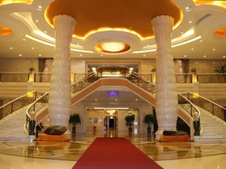 Гучэн: Qitai yunchuang Garden Hotel
