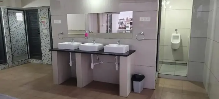 Майсур: V R S Deluxe Dormitory