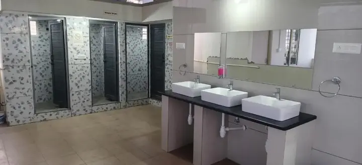 Майсур: V R S Deluxe Dormitory