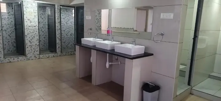 Майсур: V R S Deluxe Dormitory