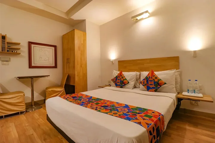 Нью-Дели: FabHotel Majestic JPM I