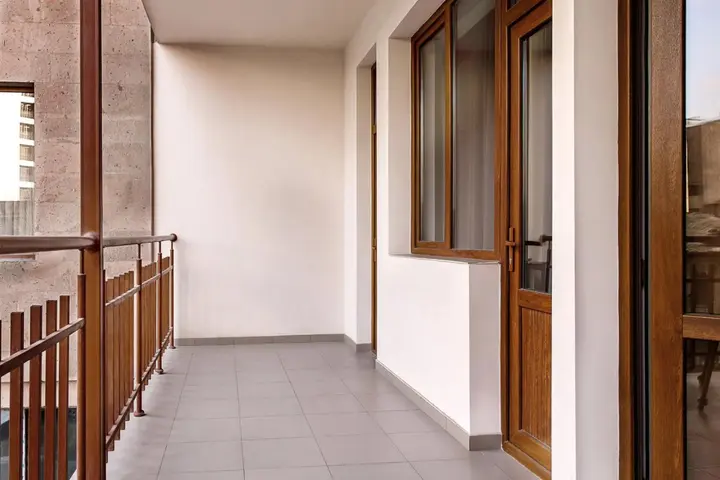Ереван: 2 Bedroom Apartment on Arami street