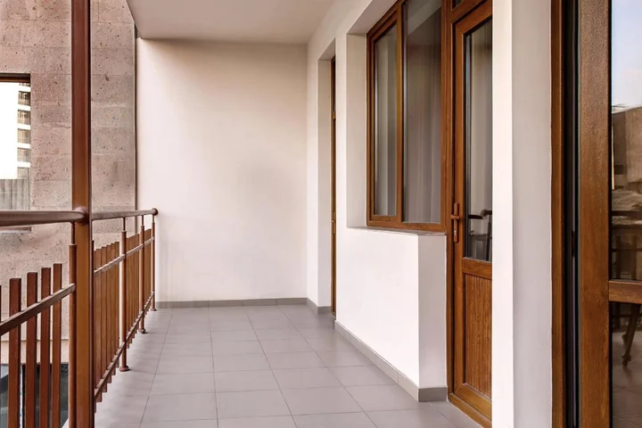 Ереван: 2 Bedroom Apartment on Arami street