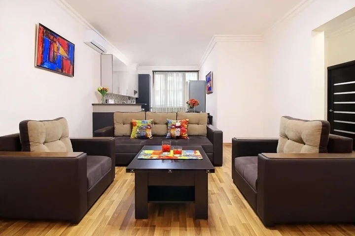 Ереван: 2 Bedroom Apartment on Arami street