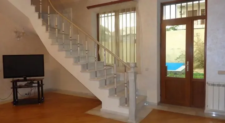 Ереван: Guest House at Keri street