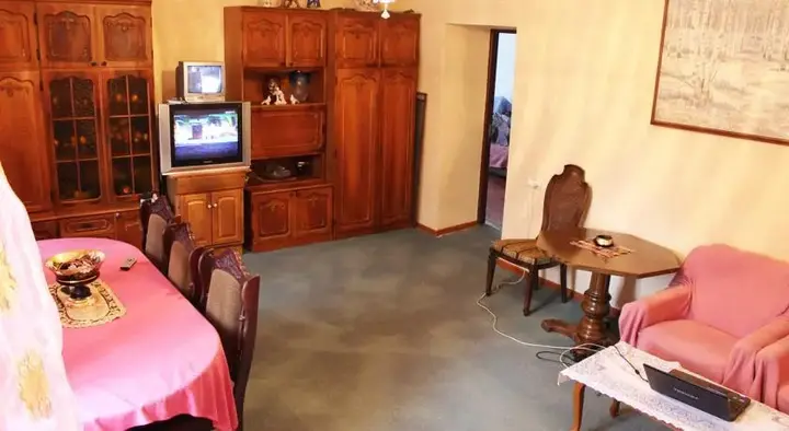 Ереван: Family Garden Guest House