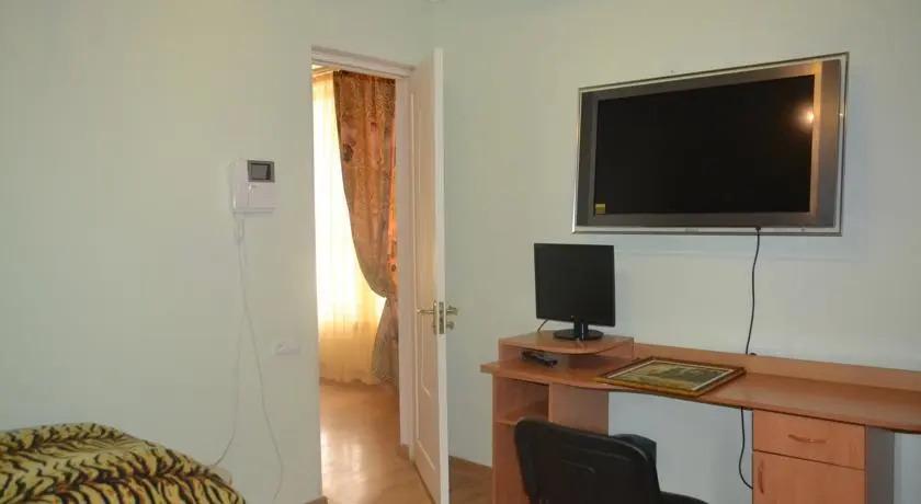 Ереван: American University Villa