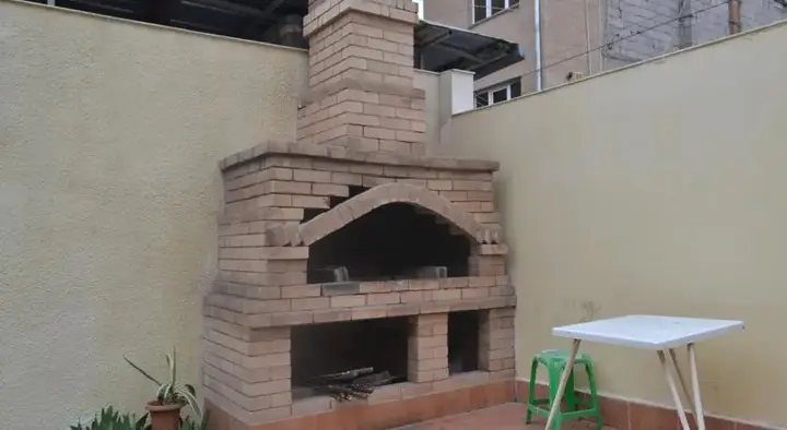 Ереван: American University Villa