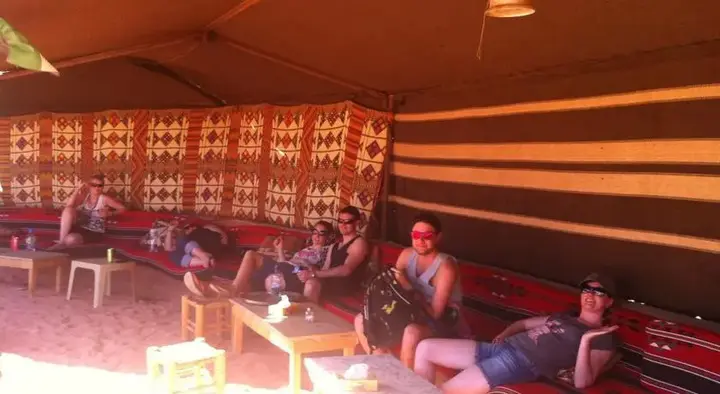 Вади-Рум: The Caravans Camp