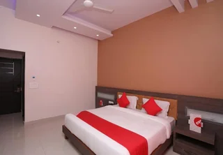 Алвар: Golden Bagh Resort