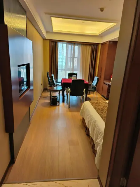 Тяньмэнь: Jun Jia Hotel