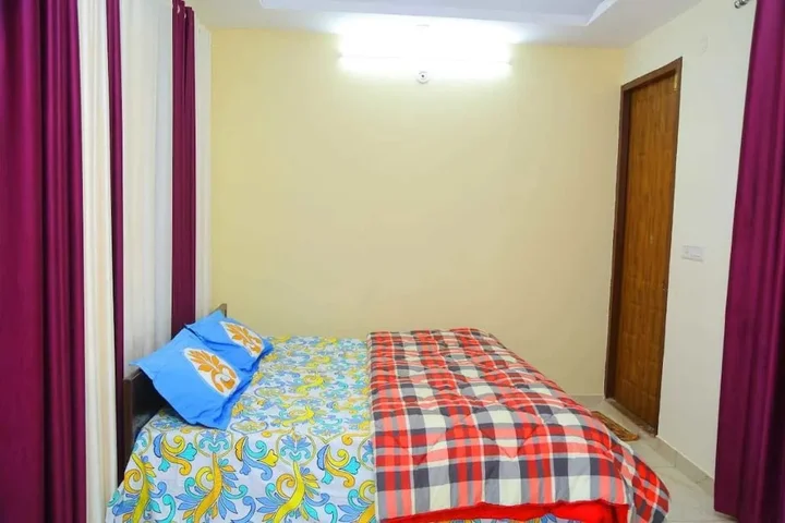 Ришикеш: Fully Equipped Apartment with Hill View