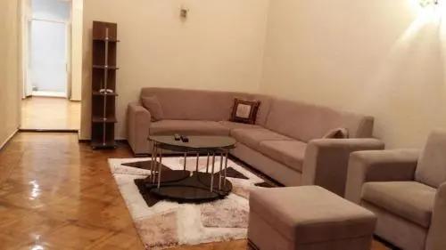 Баку: Apartment on Nizami Street 81