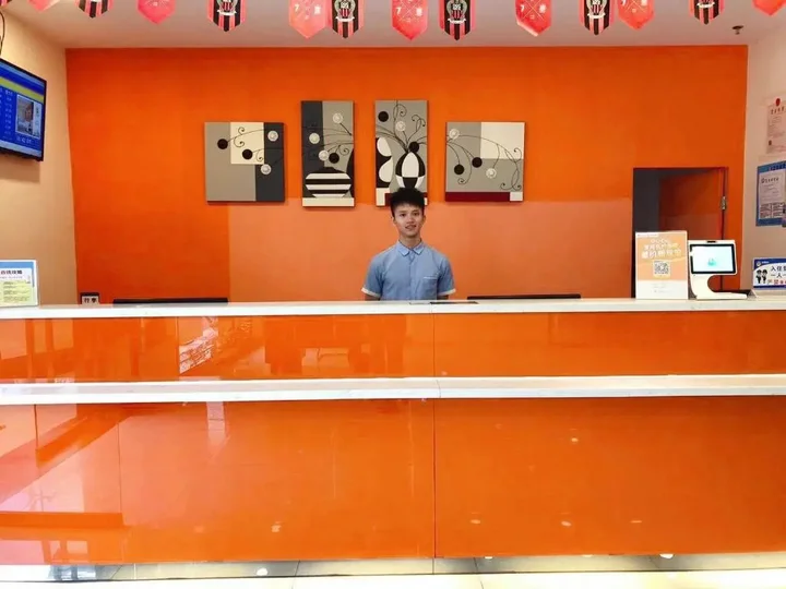 Гуйлинь: 7Days Inn Chain Hotel (Guilin Qixing Road Normal University)