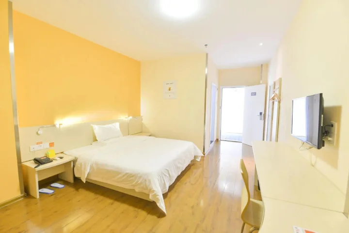 Гуйлинь: 7Days Inn Chain Hotel (Guilin Qixing Road Normal University)