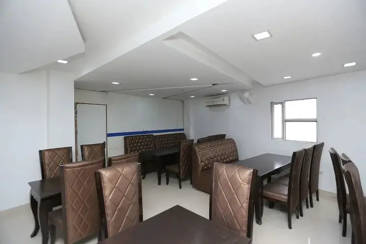 Нью-Дели: Modesty Hotel by OYO Rooms