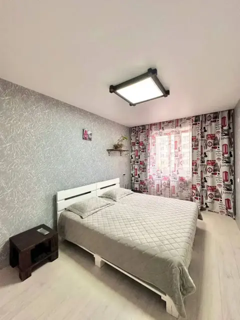 Красноярск: Апартаменты на Алексеева 111-308