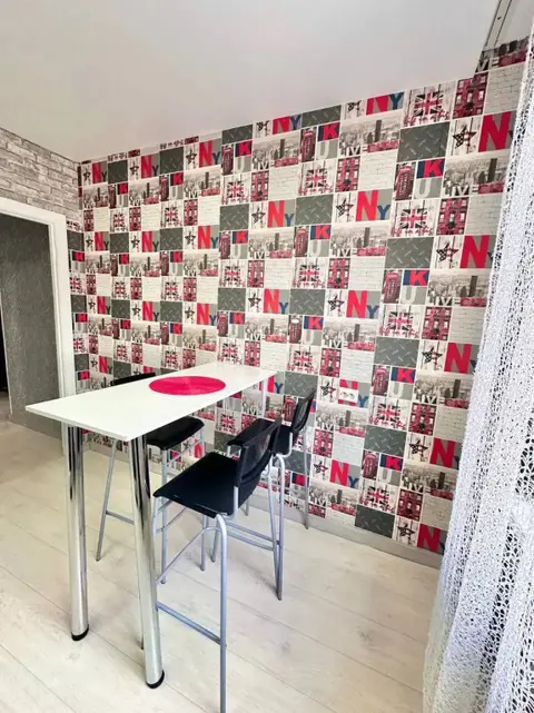 Красноярск: Апартаменты на Алексеева 111-308