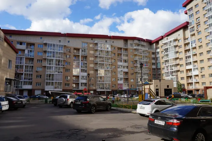 Красноярск: Apartment on Aviatorov 25