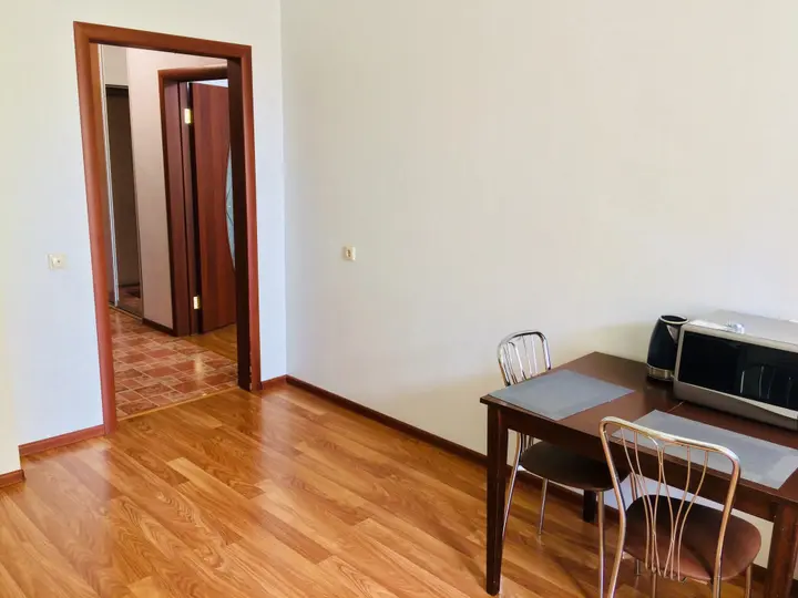Красноярск: Apartment on Aviatorov 25