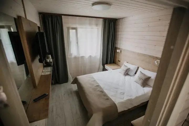Kameshki: Pastorskoe Lake Holiday Park