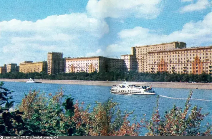Москва: Ulitsa Pskovskaya 9 Apartments
