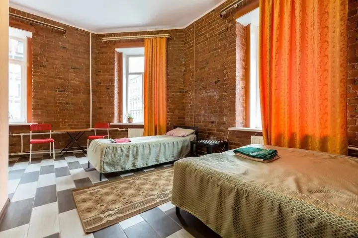 Санкт-Петербург: St.Petersburg Hotel Bronnitskaya 15
