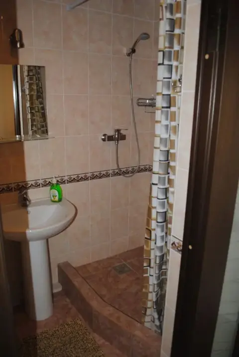 Пересыпь: Guest house Mercury
