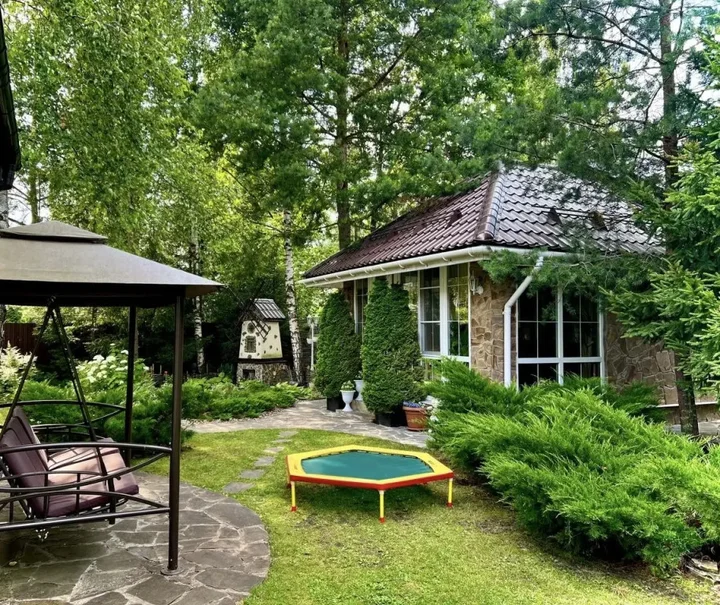 Lesnoy: Villa Romantica