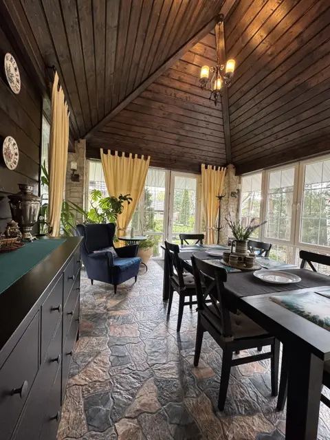 Lesnoy: Villa Romantica
